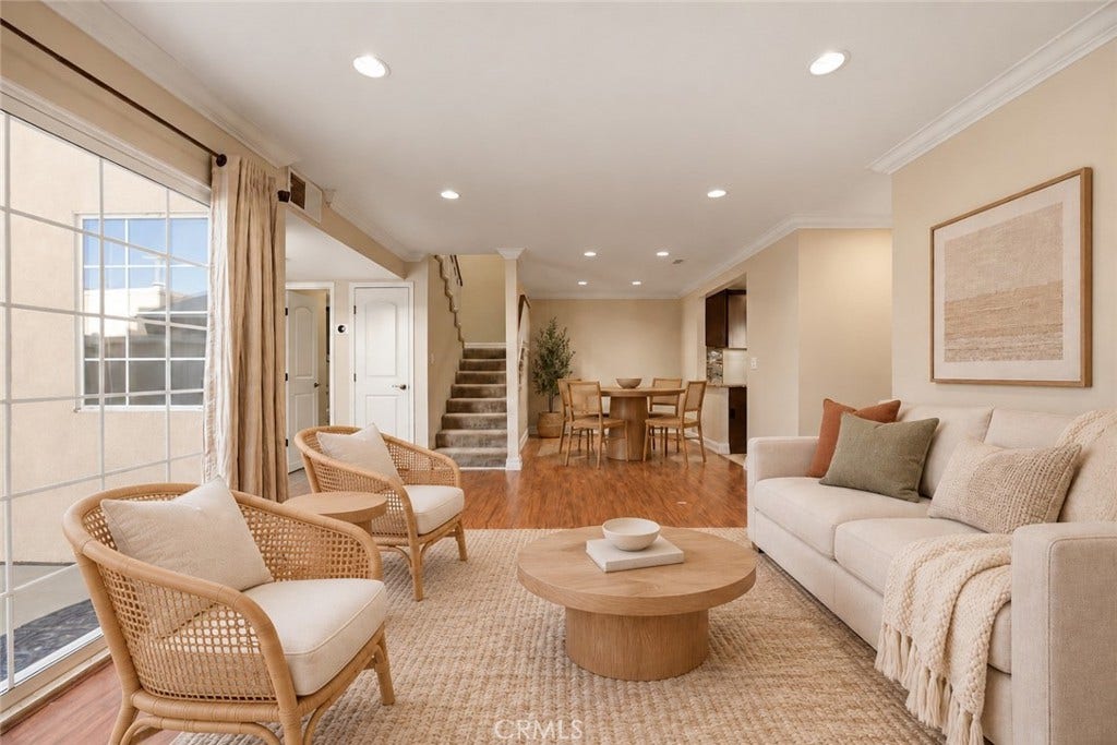 19208 Hamlin Street, #5, Reseda, CA 91335 19208 Hamlin Street, #5, Reseda, CA 91335