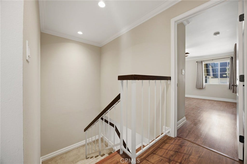 19208 Hamlin Street, #5, Reseda, CA 91335 19208 Hamlin Street, #5, Reseda, CA 91335