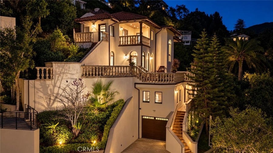 Property photo for 2995 Belden Drive, Los Angeles, CA