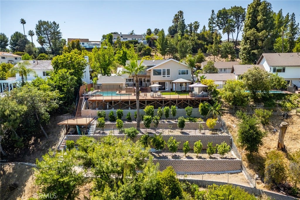 4534 Totana Drive, Tarzana, CA 91356 4534 Totana Drive, Tarzana, CA 91356