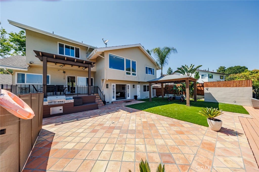 4534 Totana Drive, Tarzana, CA 91356 4534 Totana Drive, Tarzana, CA 91356