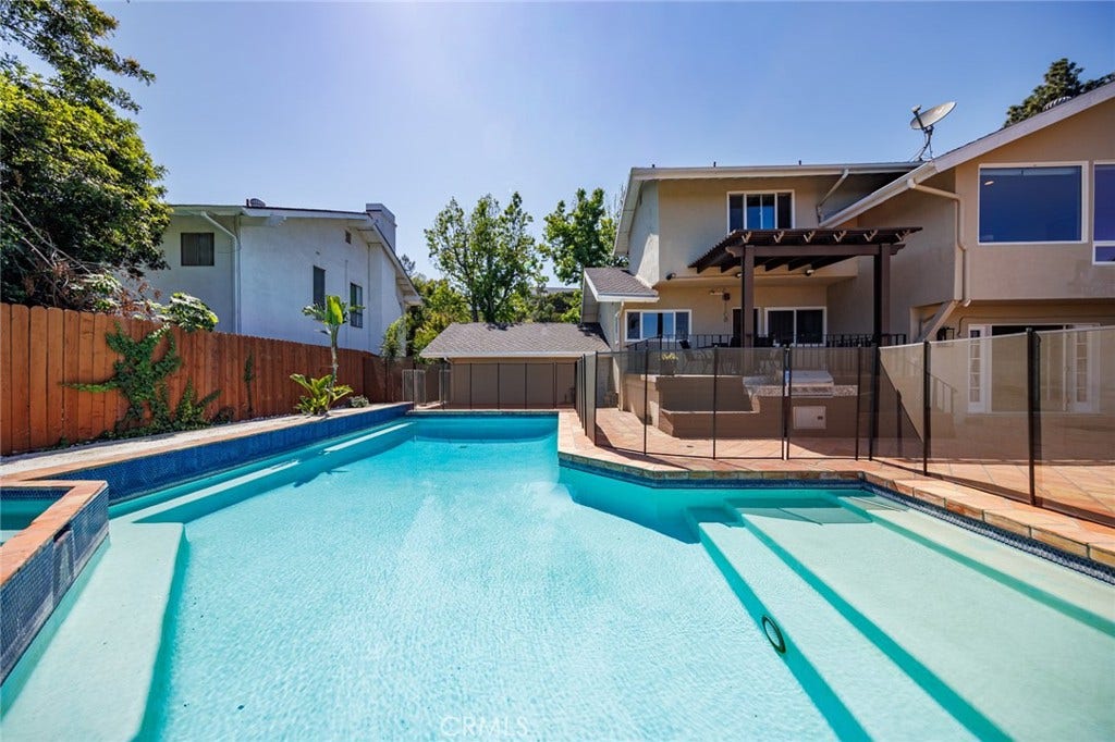 4534 Totana Drive, Tarzana, CA 91356 4534 Totana Drive, Tarzana, CA 91356