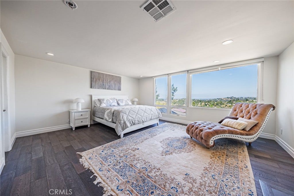 4534 Totana Drive, Tarzana, CA 91356 4534 Totana Drive, Tarzana, CA 91356