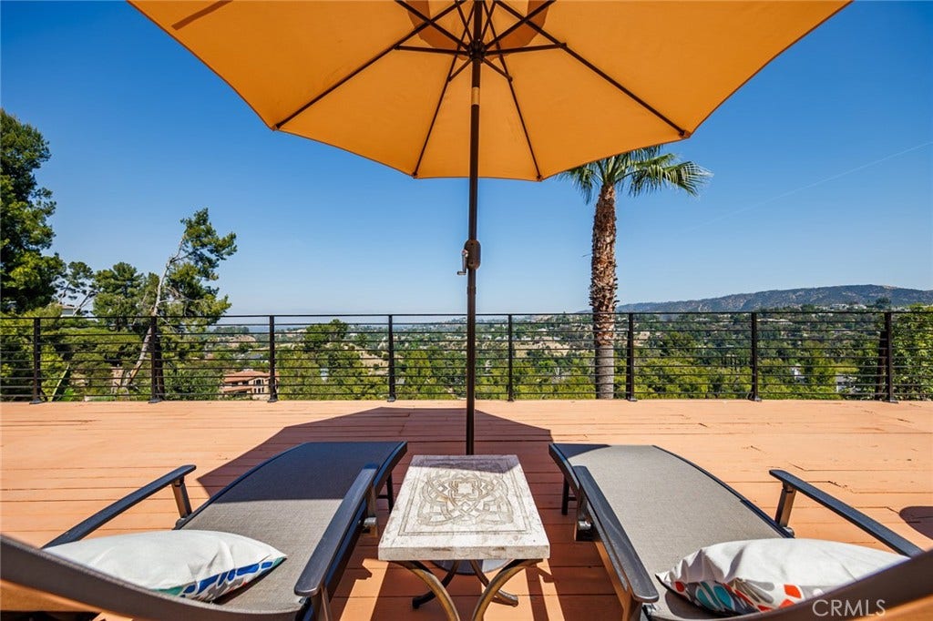 4534 Totana Drive, Tarzana, CA 91356 4534 Totana Drive, Tarzana, CA 91356