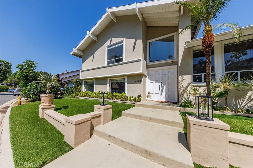 4534 Totana Drive, Tarzana, CA 91356 4534 Totana Drive, Tarzana, CA 91356