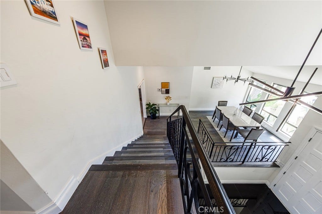 4534 Totana Drive, Tarzana, CA 91356 4534 Totana Drive, Tarzana, CA 91356