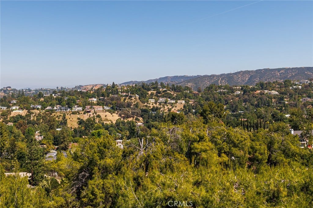 4534 Totana Drive, Tarzana, CA 91356 4534 Totana Drive, Tarzana, CA 91356