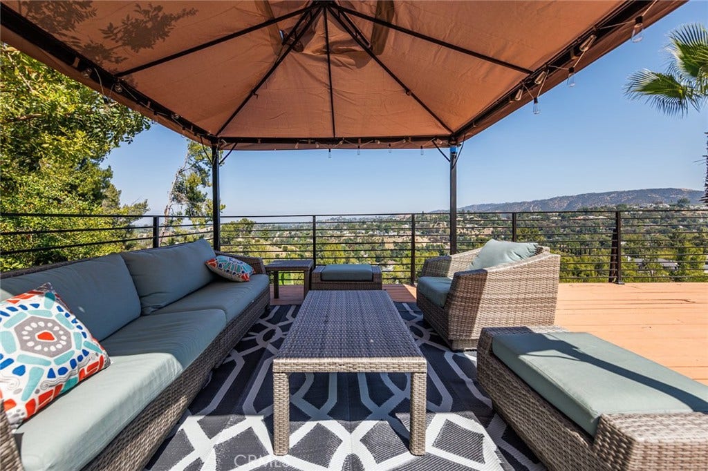 4534 Totana Drive, Tarzana, CA 91356 4534 Totana Drive, Tarzana, CA 91356