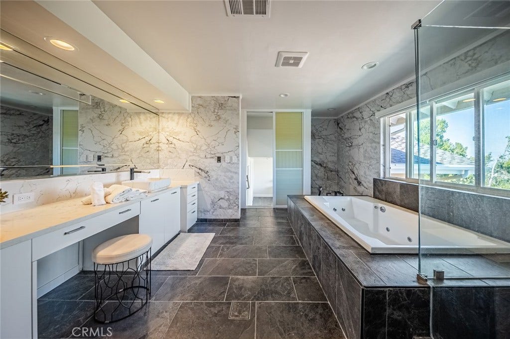 4534 Totana Drive, Tarzana, CA 91356 4534 Totana Drive, Tarzana, CA 91356