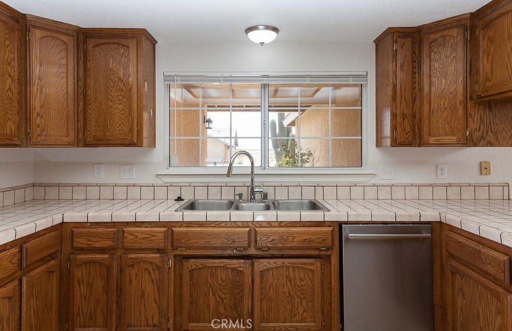 7173 Dogwood Avenue, California City, CA 93505 7173 Dogwood Avenue, California City, CA 93505