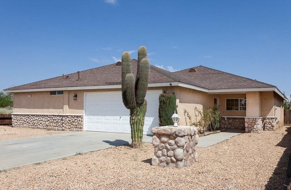 7173 Dogwood Avenue, California City, CA 93505 7173 Dogwood Avenue, California City, CA 93505