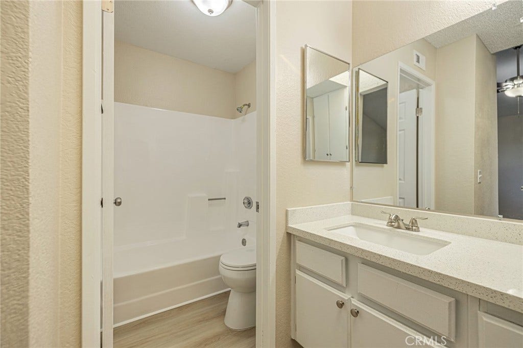 663 E Kettering, Lancaster, CA 93535 663 E Kettering, Lancaster, CA 93535