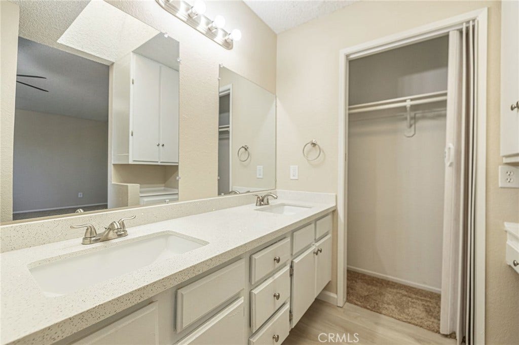 663 E Kettering, Lancaster, CA 93535 663 E Kettering, Lancaster, CA 93535