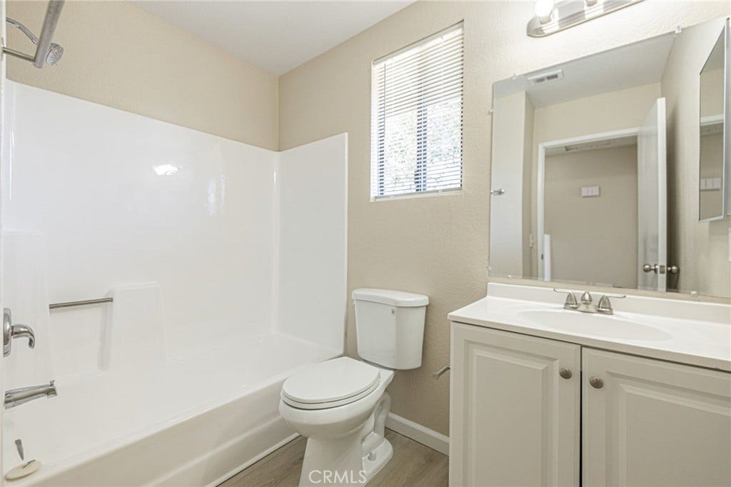 663 E Kettering, Lancaster, CA 93535 663 E Kettering, Lancaster, CA 93535