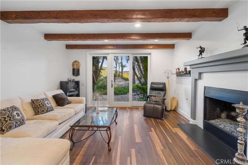 24142 Park Riviera, Calabasas, CA 91302 24142 Park Riviera, Calabasas, CA 91302