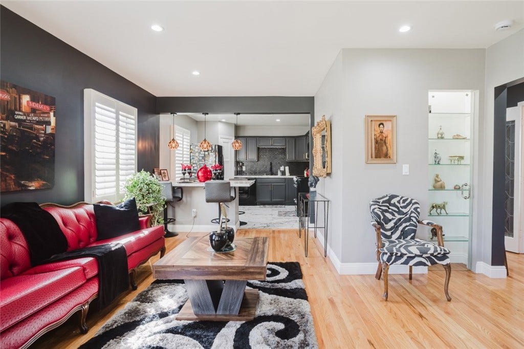 2036 W 95th Street, Los Angeles, CA 90047 2036 W 95th Street, Los Angeles, CA 90047