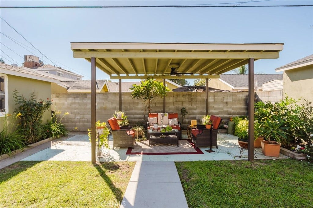 2036 W 95th Street, Los Angeles, CA 90047 2036 W 95th Street, Los Angeles, CA 90047