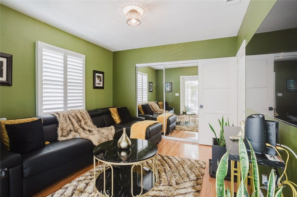 2036 W 95th Street, Los Angeles, CA 90047 2036 W 95th Street, Los Angeles, CA 90047