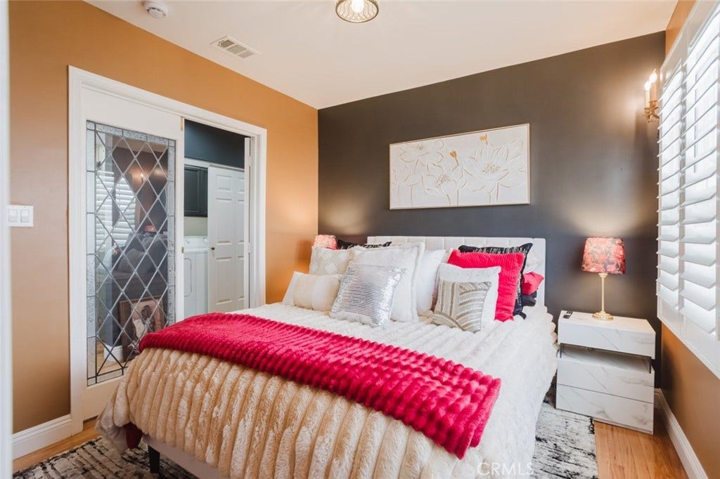 2036 W 95th Street, Los Angeles, CA 90047 2036 W 95th Street, Los Angeles, CA 90047