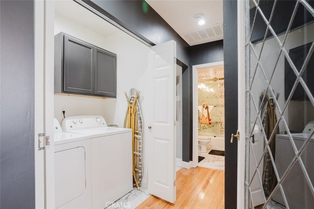 2036 W 95th Street, Los Angeles, CA 90047 2036 W 95th Street, Los Angeles, CA 90047