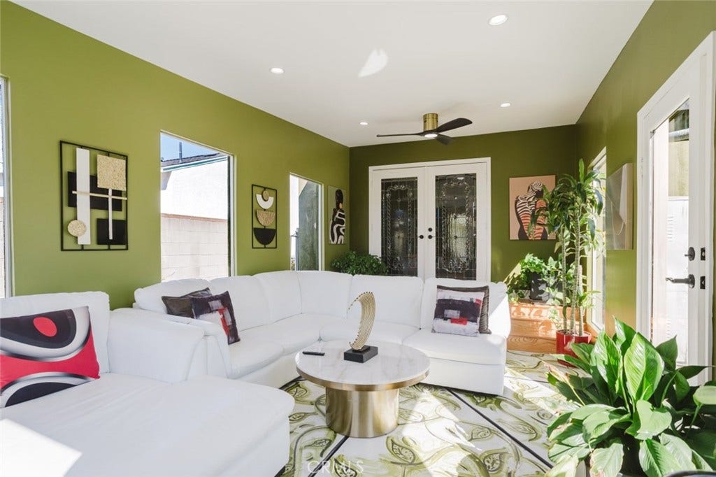 2036 W 95th Street, Los Angeles, CA 90047 2036 W 95th Street, Los Angeles, CA 90047