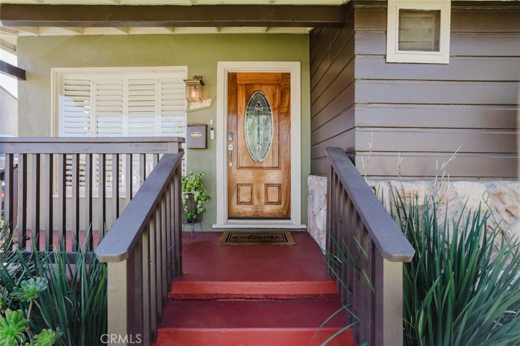 2036 W 95th Street, Los Angeles, CA 90047 2036 W 95th Street, Los Angeles, CA 90047