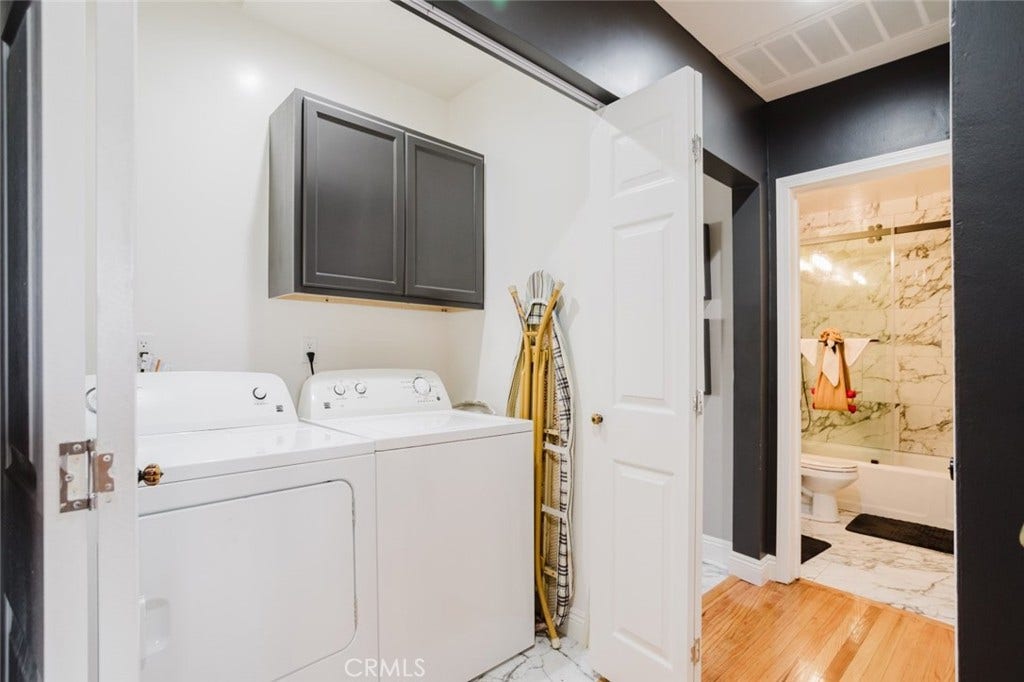 2036 W 95th Street, Los Angeles, CA 90047 2036 W 95th Street, Los Angeles, CA 90047