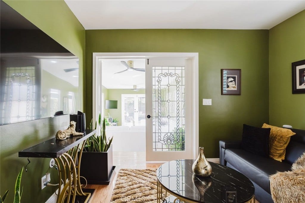 2036 W 95th Street, Los Angeles, CA 90047 2036 W 95th Street, Los Angeles, CA 90047