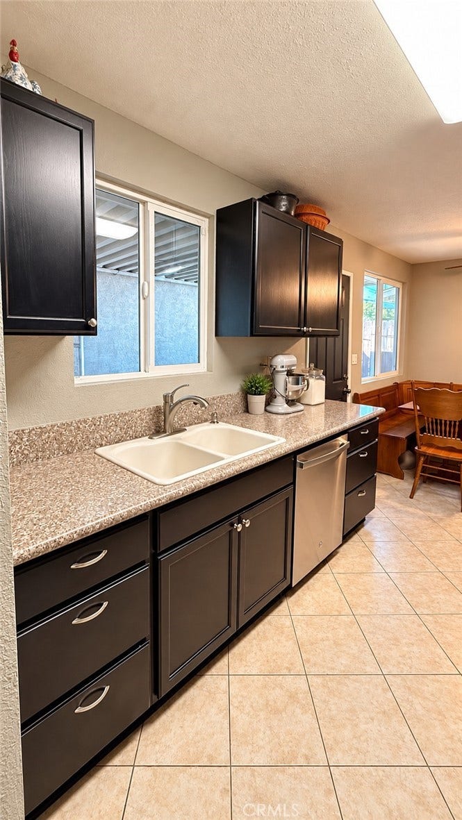 909 Meredith, Bakersfield, CA 93304 909 Meredith, Bakersfield, CA 93304