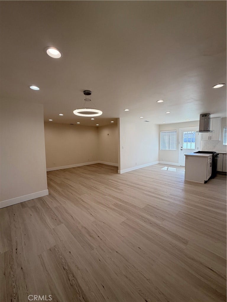 18206 Napa Street, Northridge, CA 91325 living/dinning room