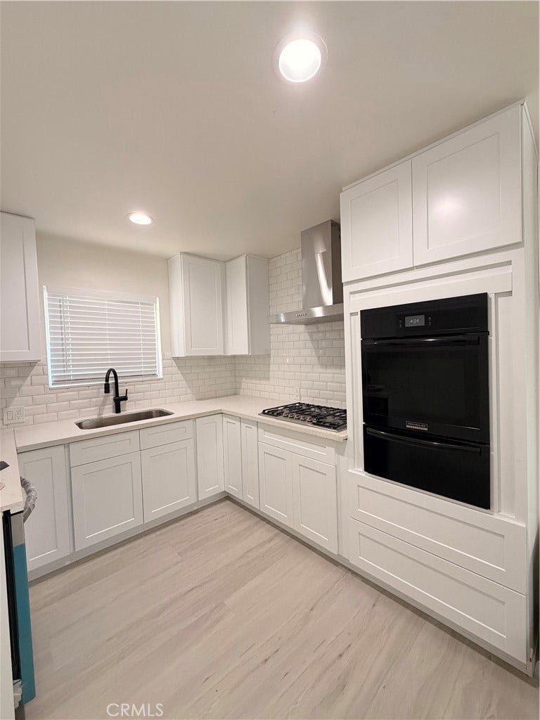 18210 Napa Street, Northridge, CA 91325 Kitchen