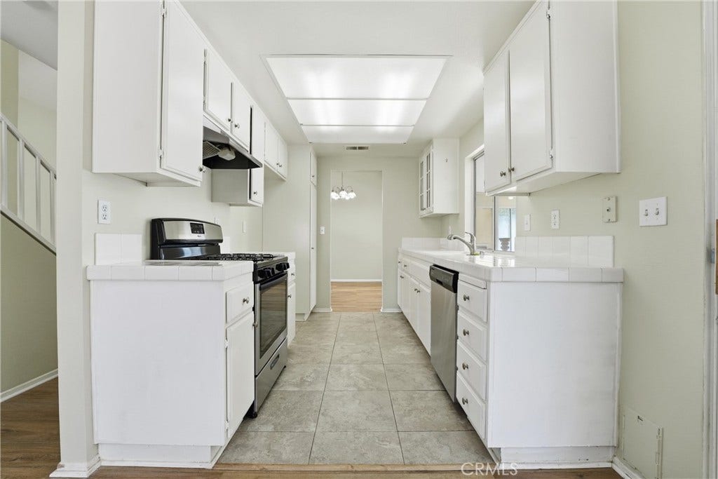 2640 Minford Court, Lancaster, CA 93536 2640 Minford Court, Lancaster, CA 93536