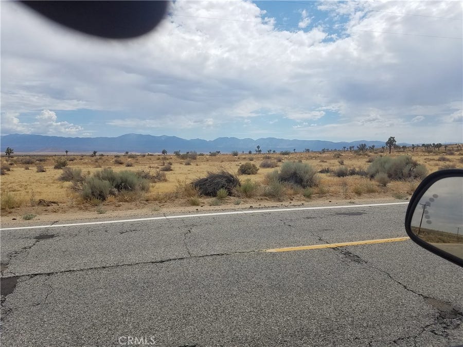 Property photo for 100 Avenue R4, Sun Village, CA