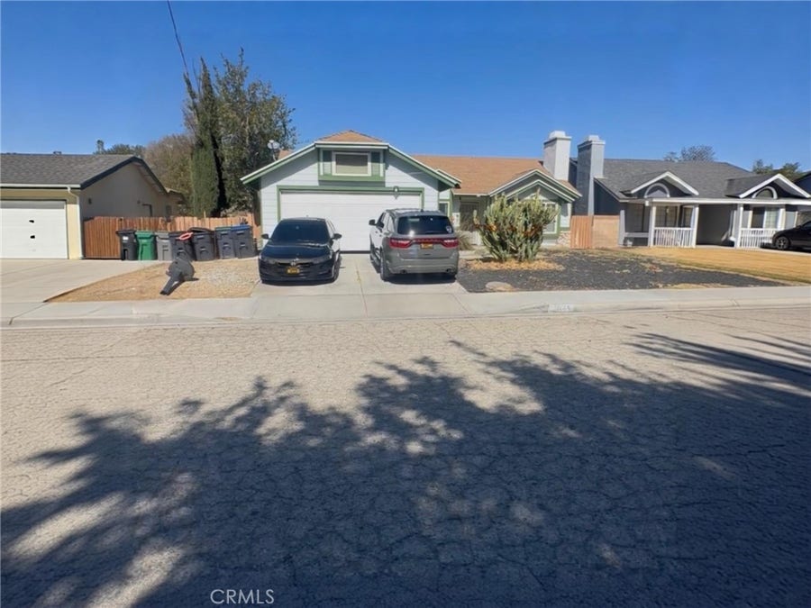 Property photo for 1631 W Avenue K11, Lancaster, CA