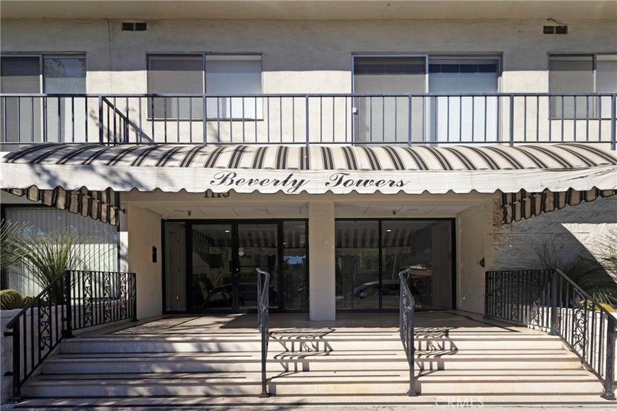 Property photo for 1115 S Elm Drive, #Ph8, Los Angeles, CA