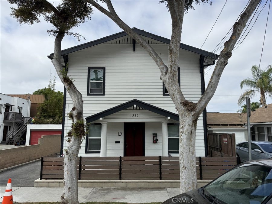 Property photo for 1315 Park Avenue, Long Beach, CA