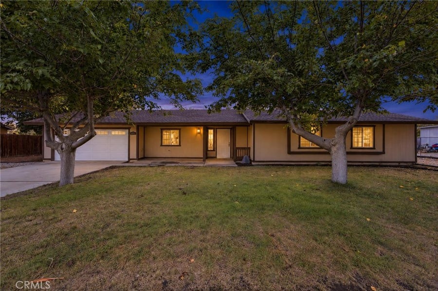 Property photo for 40122 166th E, Palmdale, CA