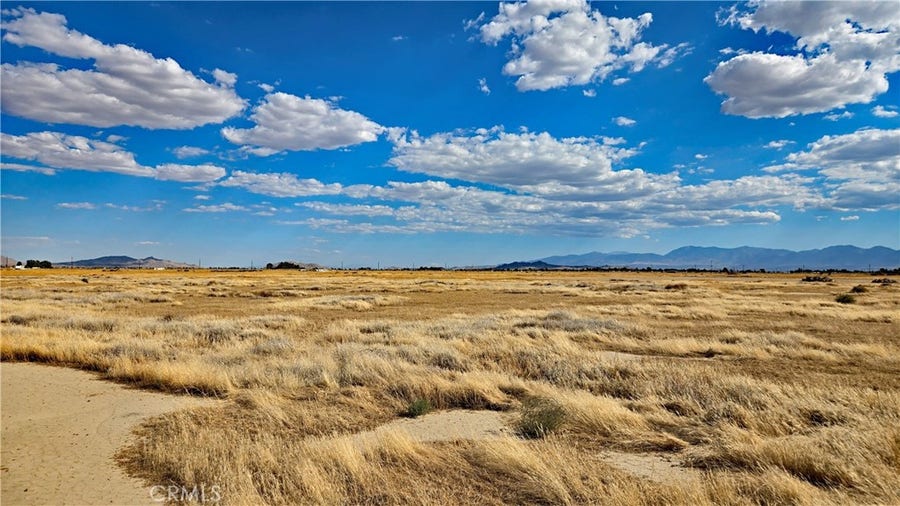 Property photo for 0 SE Cor Ave H8 & 83rd St East, Lancaster, CA