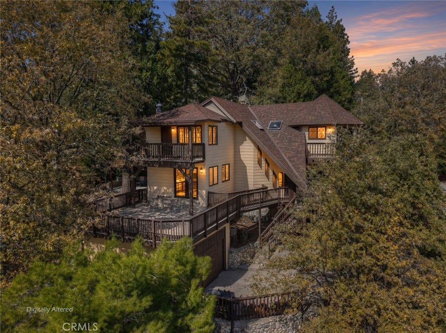 Property photo for 432 Thousand Pines Rd, Crestline, CA