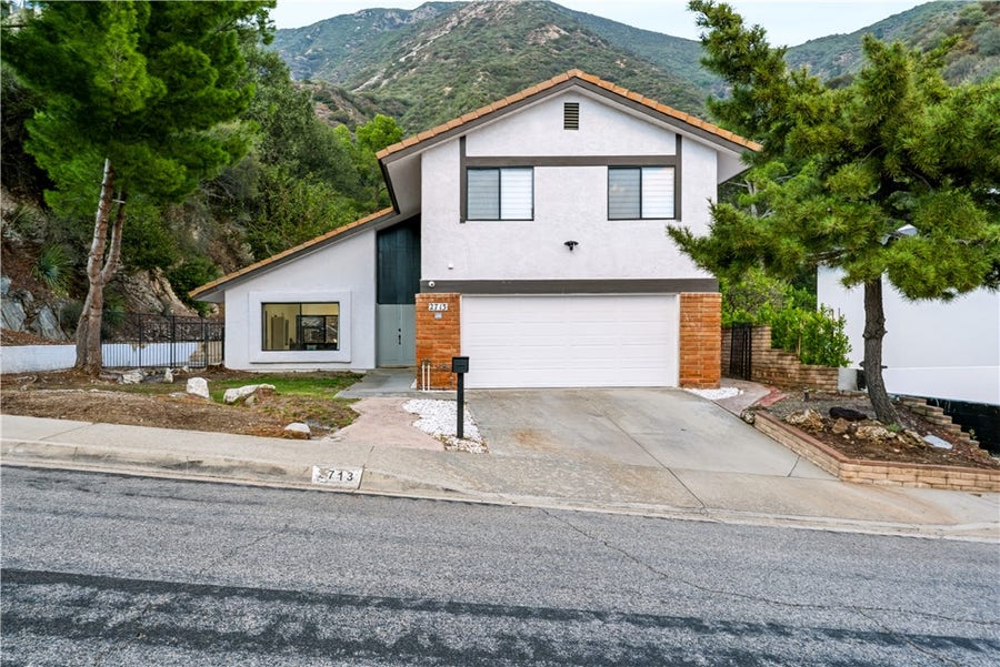 Property photo for 2713 Starfall Drive, La Crescenta, CA
