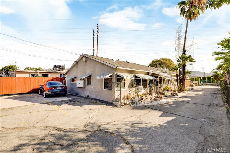 Property photo for 6727 Camellia Avenue, North Hollywood, CA