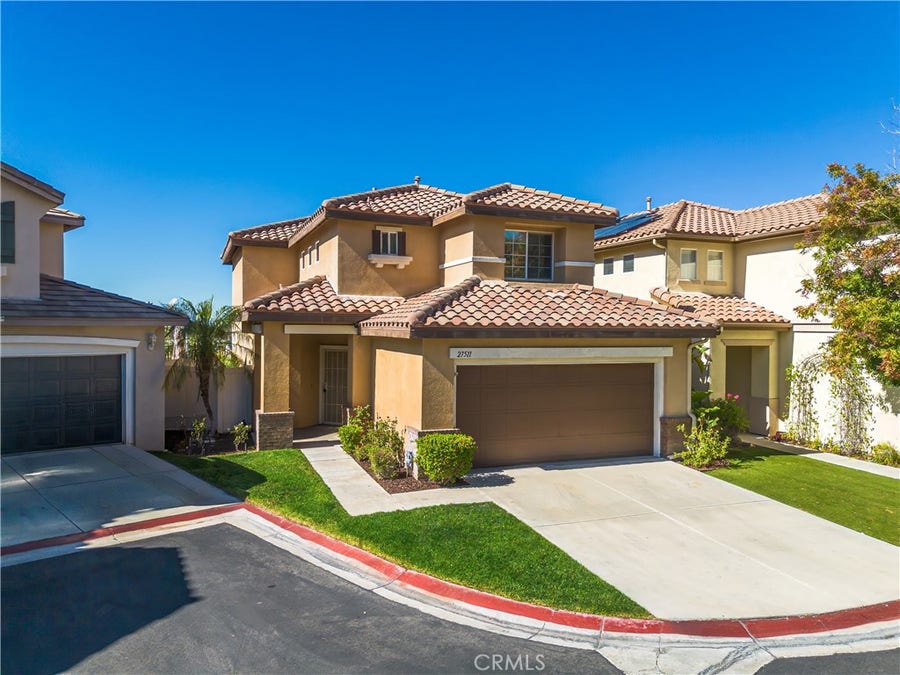 Property photo for 27511 Midas Lane, Canyon Country, CA