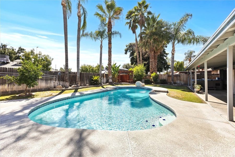 Property photo for 8805 Duncanson Drive, Bakersfield, CA