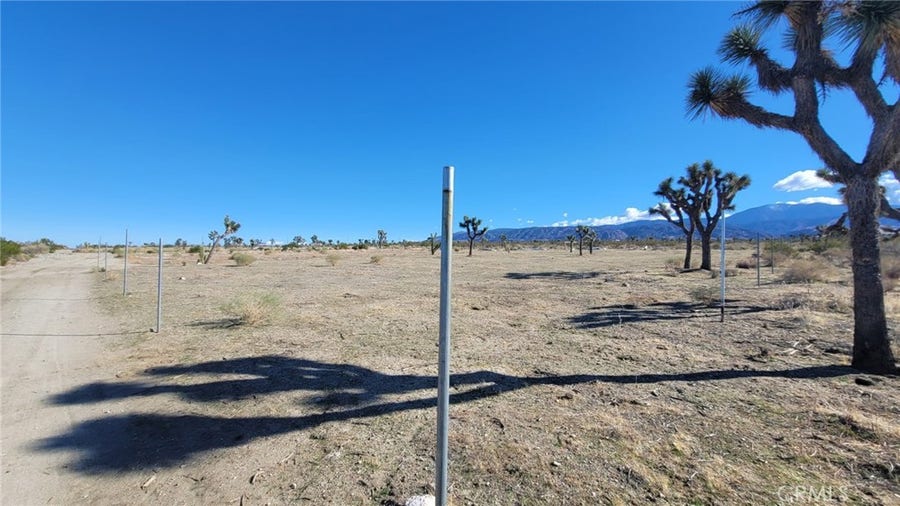 Property photo for 4 Largo Vista, Llano, CA