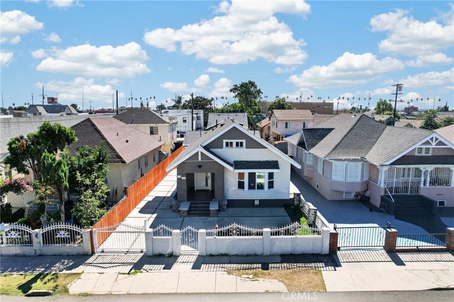 Property photo for 530 W 43rd Street, Los Angeles, CA