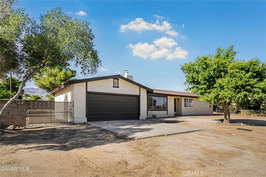 Property photo for 13116 E East Avenue W10, Pearblossom, CA