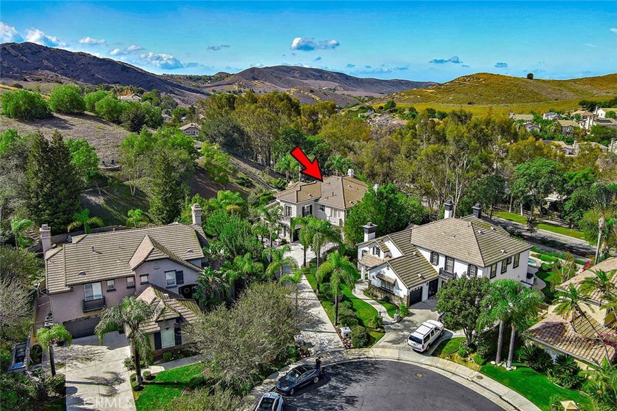 Property photo for 525 Oak Tree Court, Simi Valley, CA