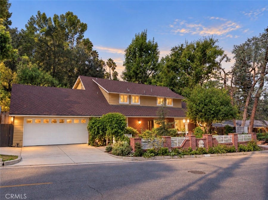 Property photo for 4901 Winnetka, Woodland Hills, CA