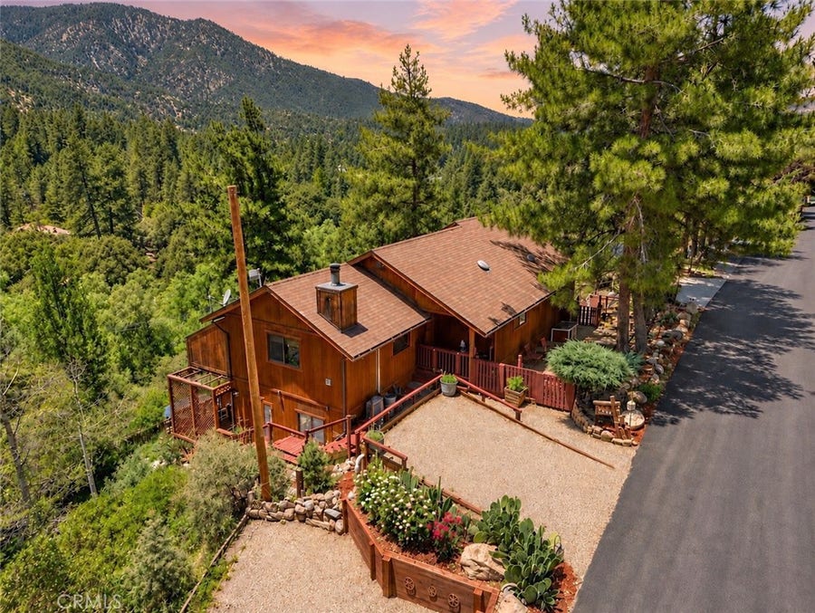 Property photo for 2431 Antelope Way, Pine Mountain Club, CA
