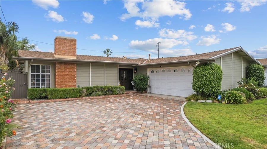Property photo for 20450 Payeras Street, Chatsworth, CA